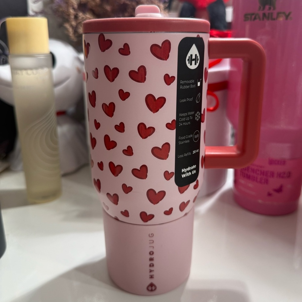 HydroJug xoxo 20oz tumbler Heart Patterned